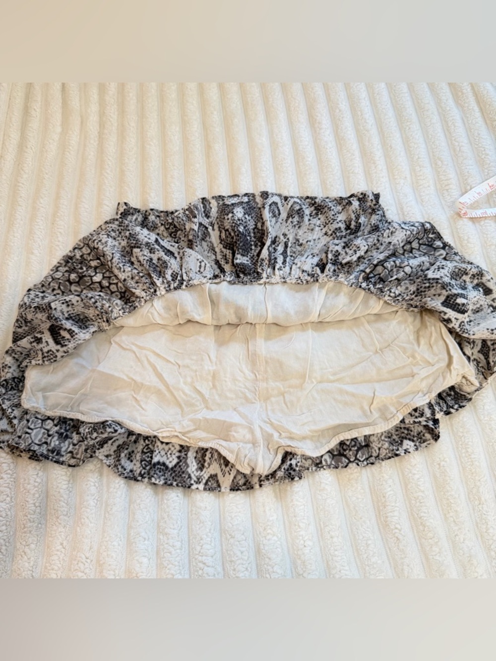 Mustard Seed Snake-Print Tiered Mini Skirt - Black & White - Picture 3 of 5